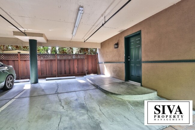 Photo - 808 Lenzen Ave