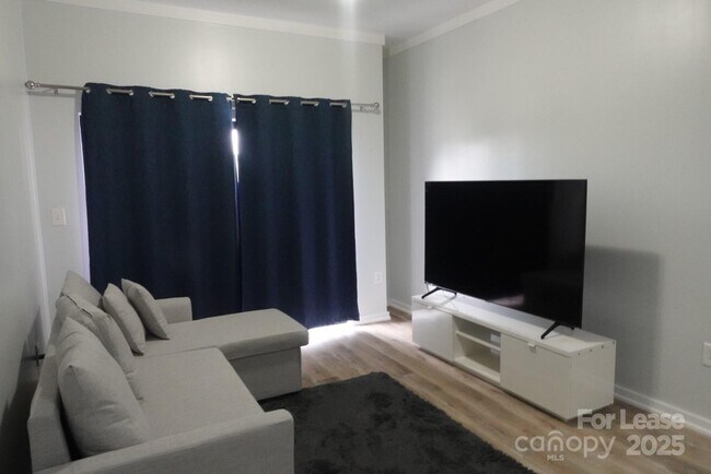 Photo - 715 N Church St Unit 301