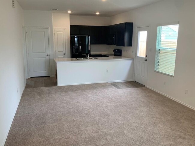 Photo - 414 Bullhead Rd