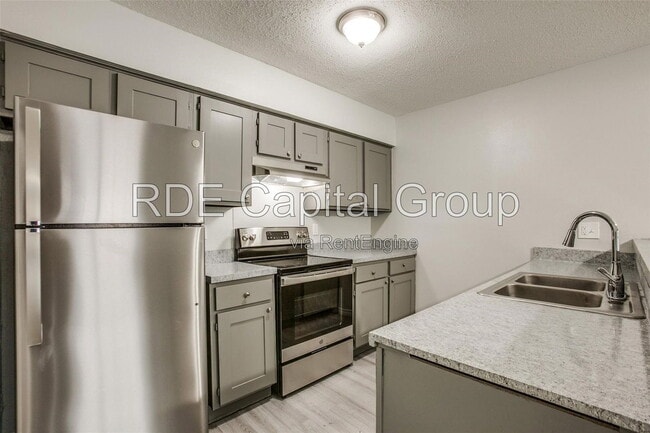 Photo - 1939 Cranford Dr Unit 102