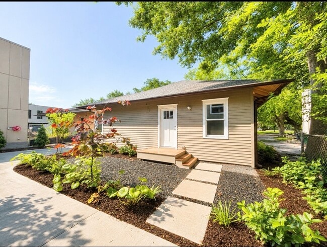 Photo - 1412 Sul Ross St