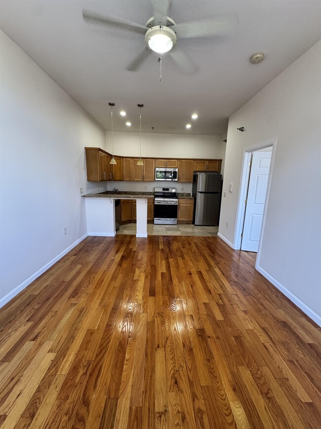 123 43rd St Unit 4