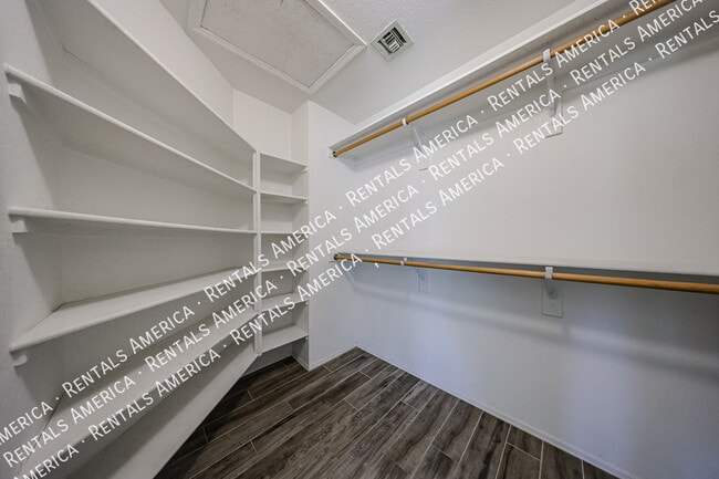 Photo - 1140 N Cambridge St