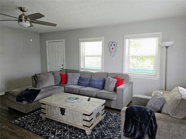 Photo - 350 80th Ave