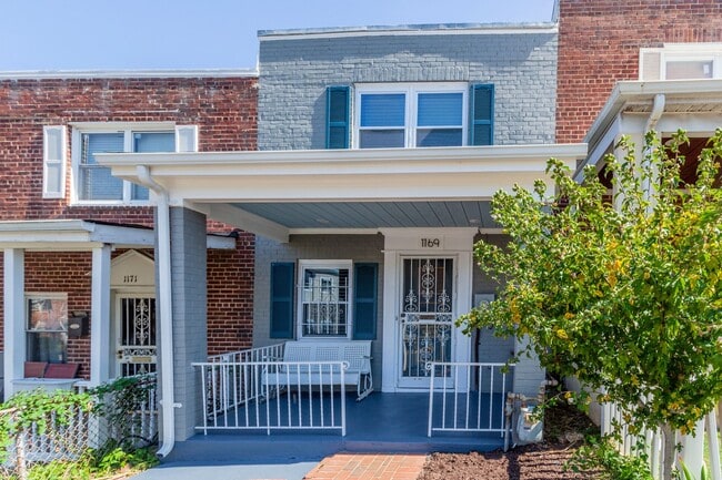 Photo - Trinidad Rowhome | 2 Bed | 1 Bath | 800 Sf | Large Fenced-In Front Porch & Fenced-in Backyard | 2...