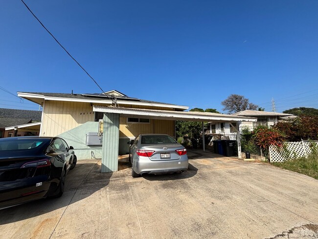 Building Photo - 98-163 Kaulike Dr. Unit Downstairs