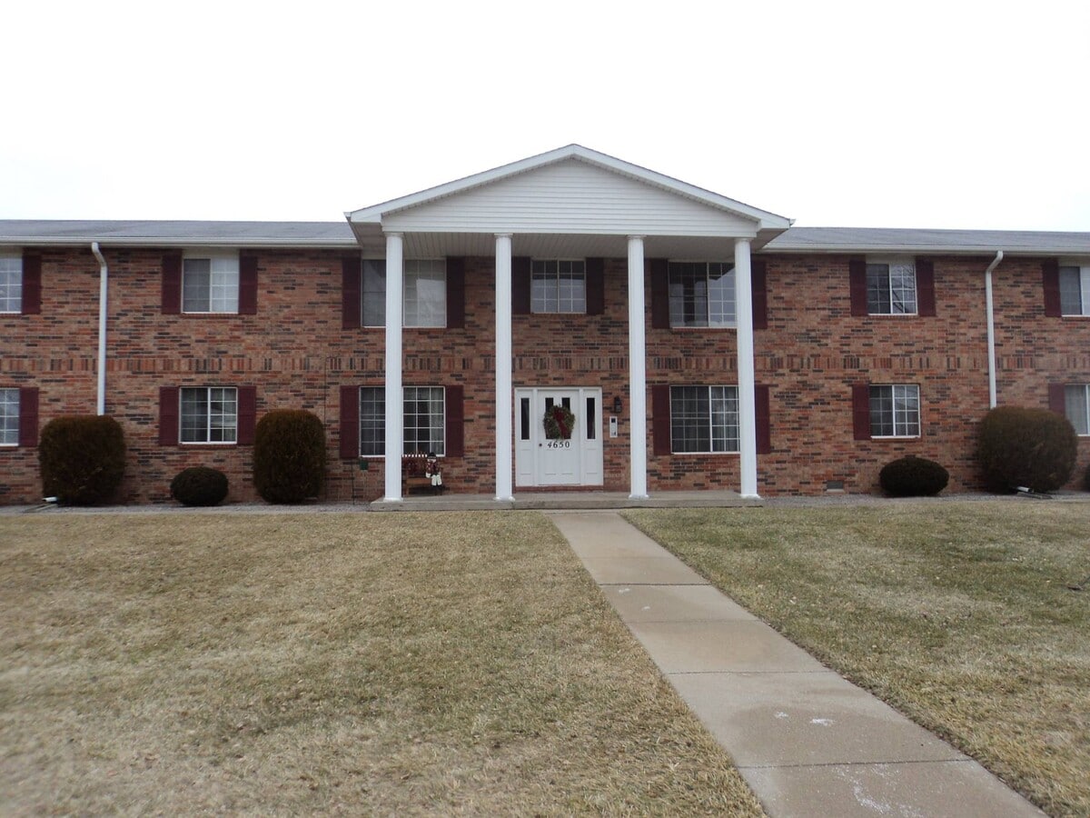 Photo - 4690 Hemmeter Ct Unit #1