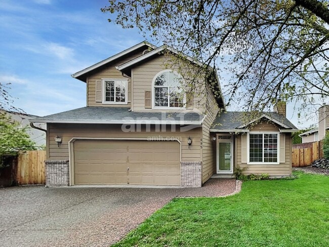 Building Photo - 495 Sunset Ridge Dr