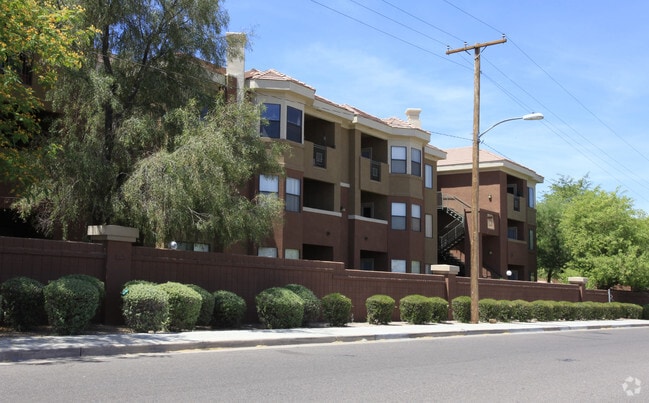 Courtney Village Apartments - SolVida Central
