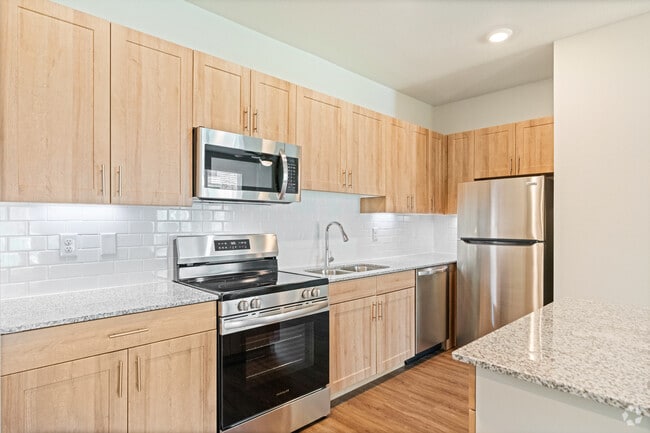 2BR, 2BA - 1073SF - Kitchen