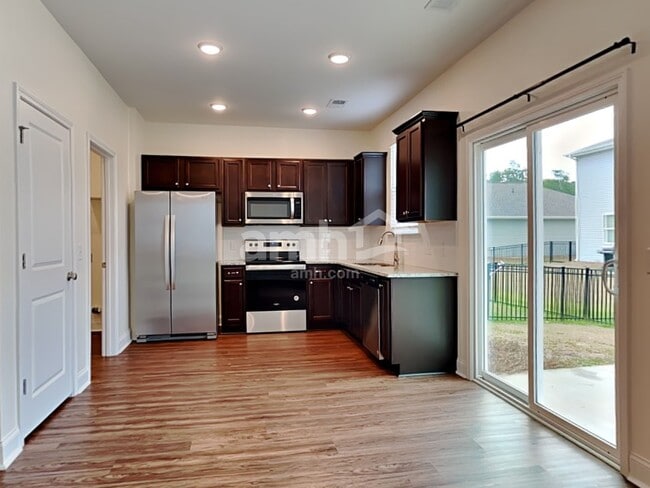Photo - 223 S Live Oak Dr
