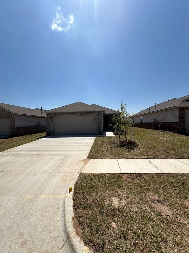 Photo - Now Pre-Leasing — Your Spacious 4 Bed, 2 Bath Home in Robertson’s Landing Awaits!