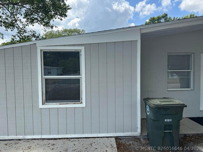 Photo - 115 Maple Ave
