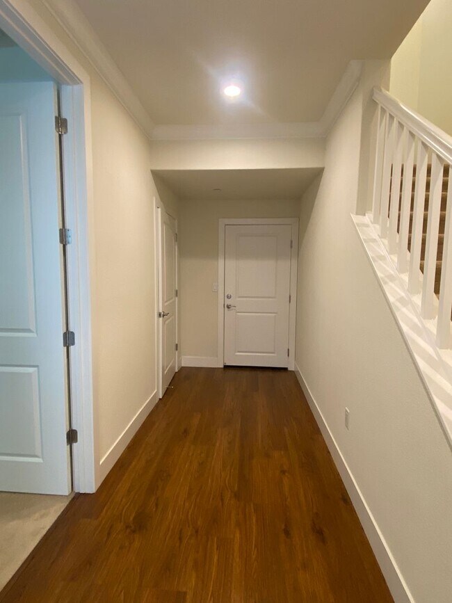 Photo - ALMOST NEW, SUPER CLEAN 2 BED, 2.5 BATHS, WOOD FLOORS, STAINLESS STEEL APPLIANCES, CLUBHOUSE WITH...