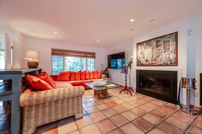 Photo - 1701 Bay Blvd