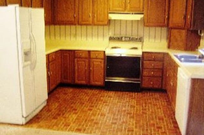 215 Jefferson Woods Dr