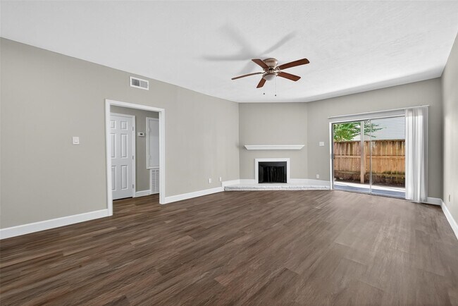 Photo - 9707 Richmond Ave Unidad 75