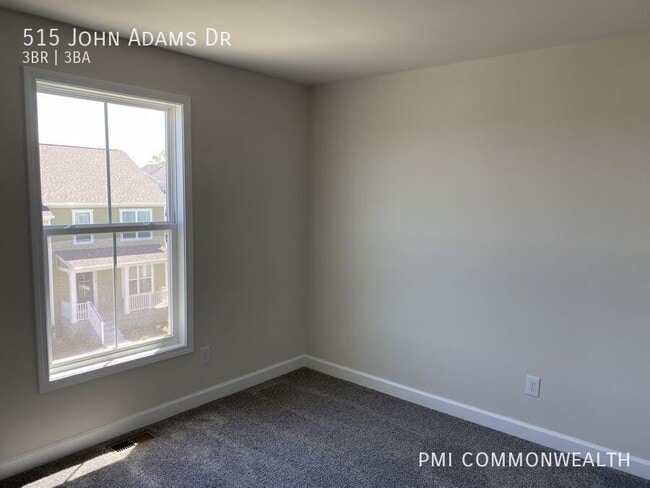 Photo - 515 John Adams Dr NW