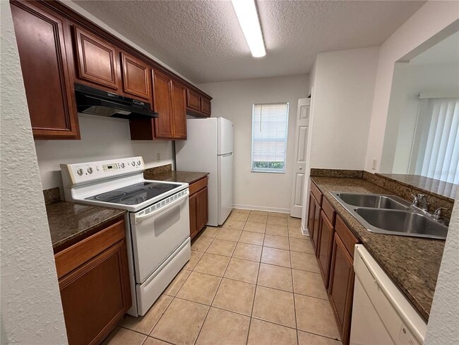 Photo - 201 Drawbridge Ln