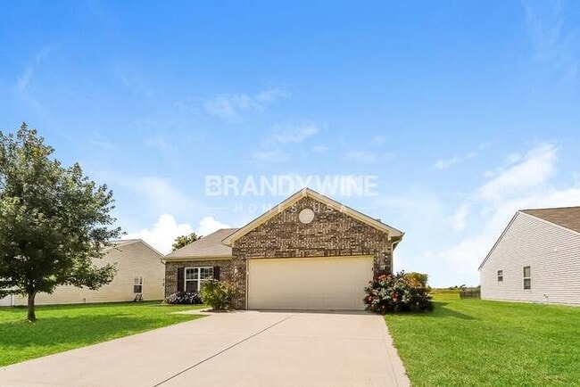 Photo - 1406 Graybark St