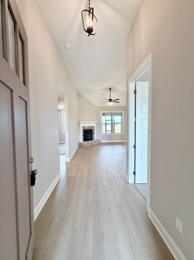 Photo - 204 Farmland Cir