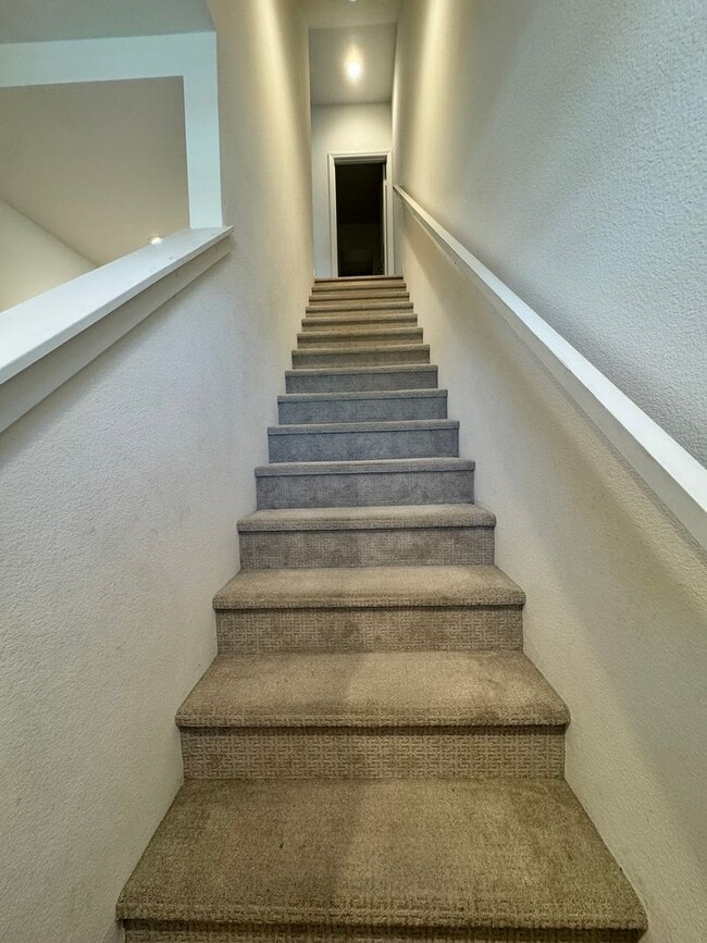 8648 Amherst St