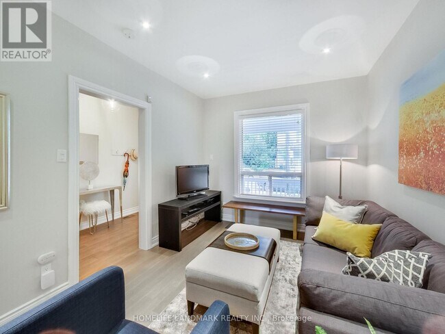 Photo - 297 Withrow Ave