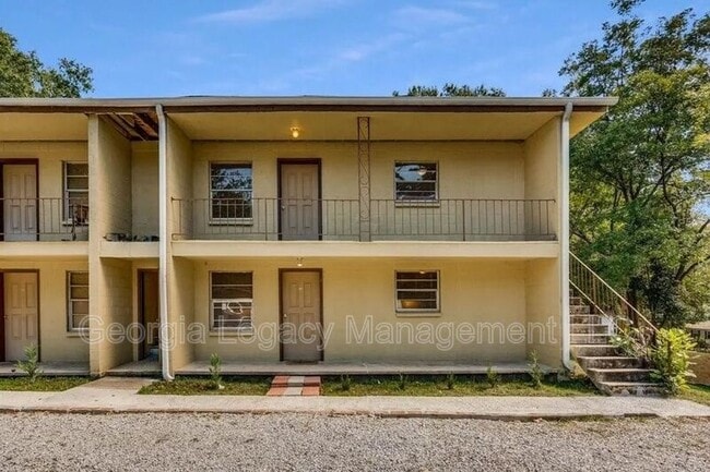 Building Photo - 65 Hughes St Rental
