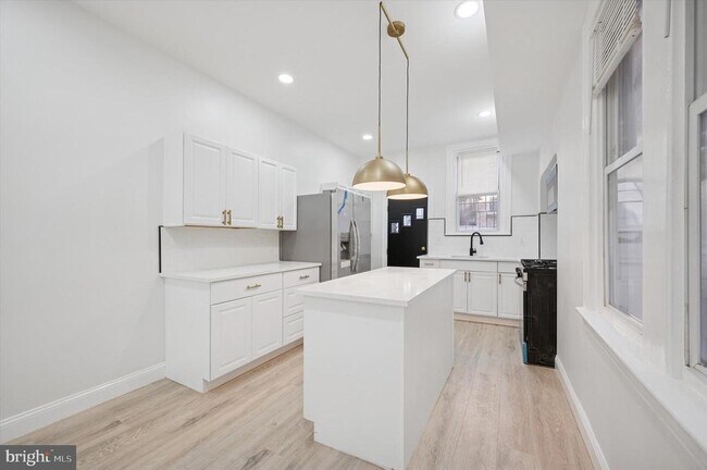 Photo - 3251 N Marston St