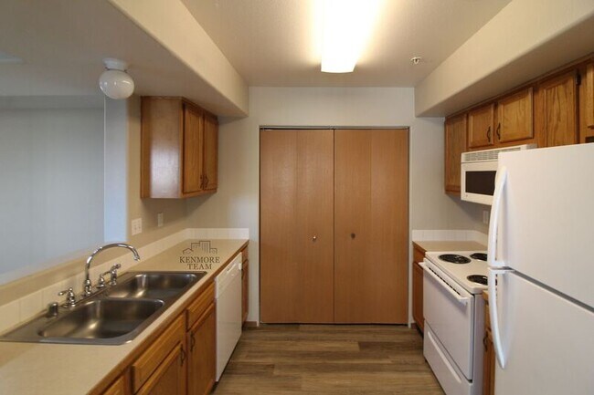 Photo - 6405 Chapel Hill Blvd