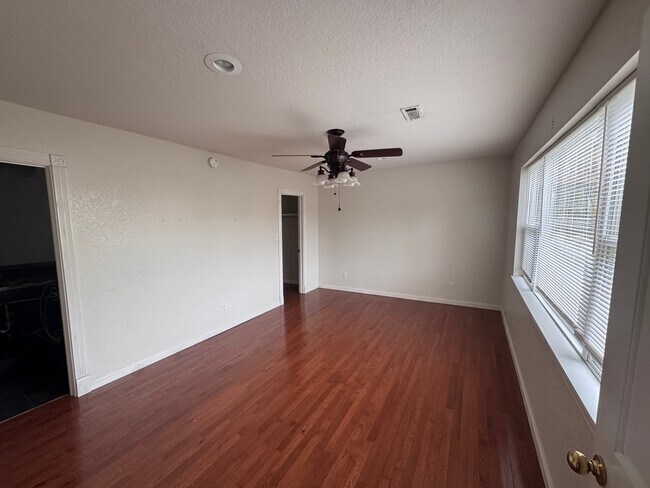 Photo - 110 McCurry Terrace