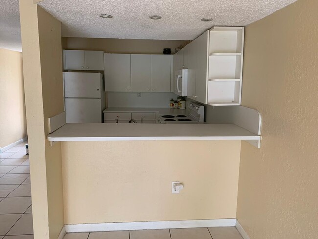 Building Photo - 230 W 68th St Unit 210 Rental