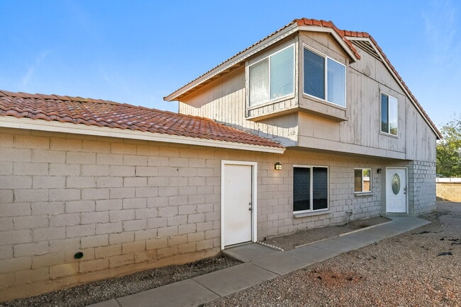 Photo - 2718 W Brooks St