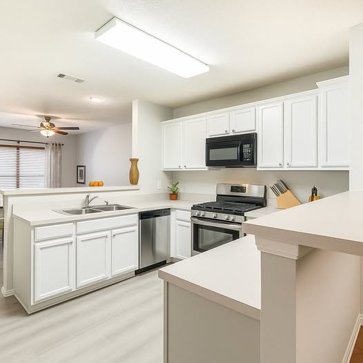 Photo - 1717 Shady Creek Dr