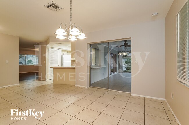 Photo - 1931 SE 10th Pl