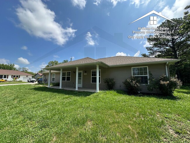 Photo - 1002 Cote Sans Dessein Rd House
