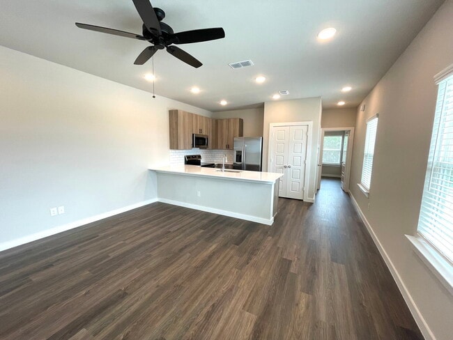 Photo - 1127 Eloise Dr Unidad 1221