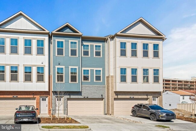 Building Photo - 6232 Folly Ln