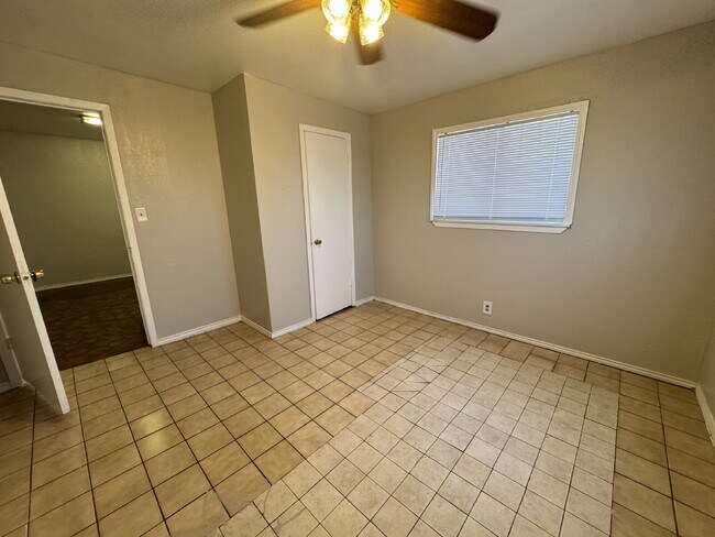 Photo - One bedroom unit ready for move in on General McMullen Unidad 4