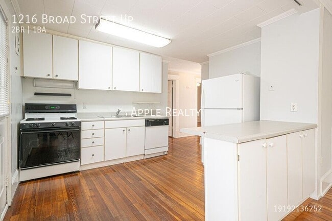 Photo - 1216 Broad St