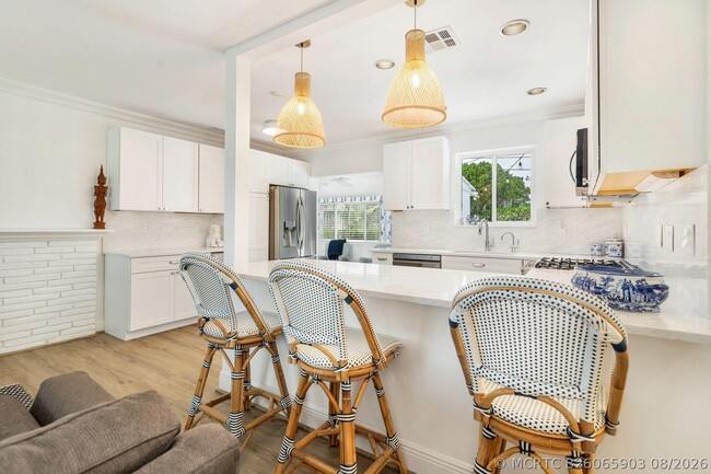 Photo - 375 Leigh Rd