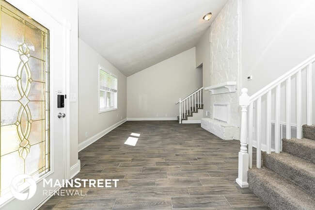 Photo - 589 Springmont Blvd