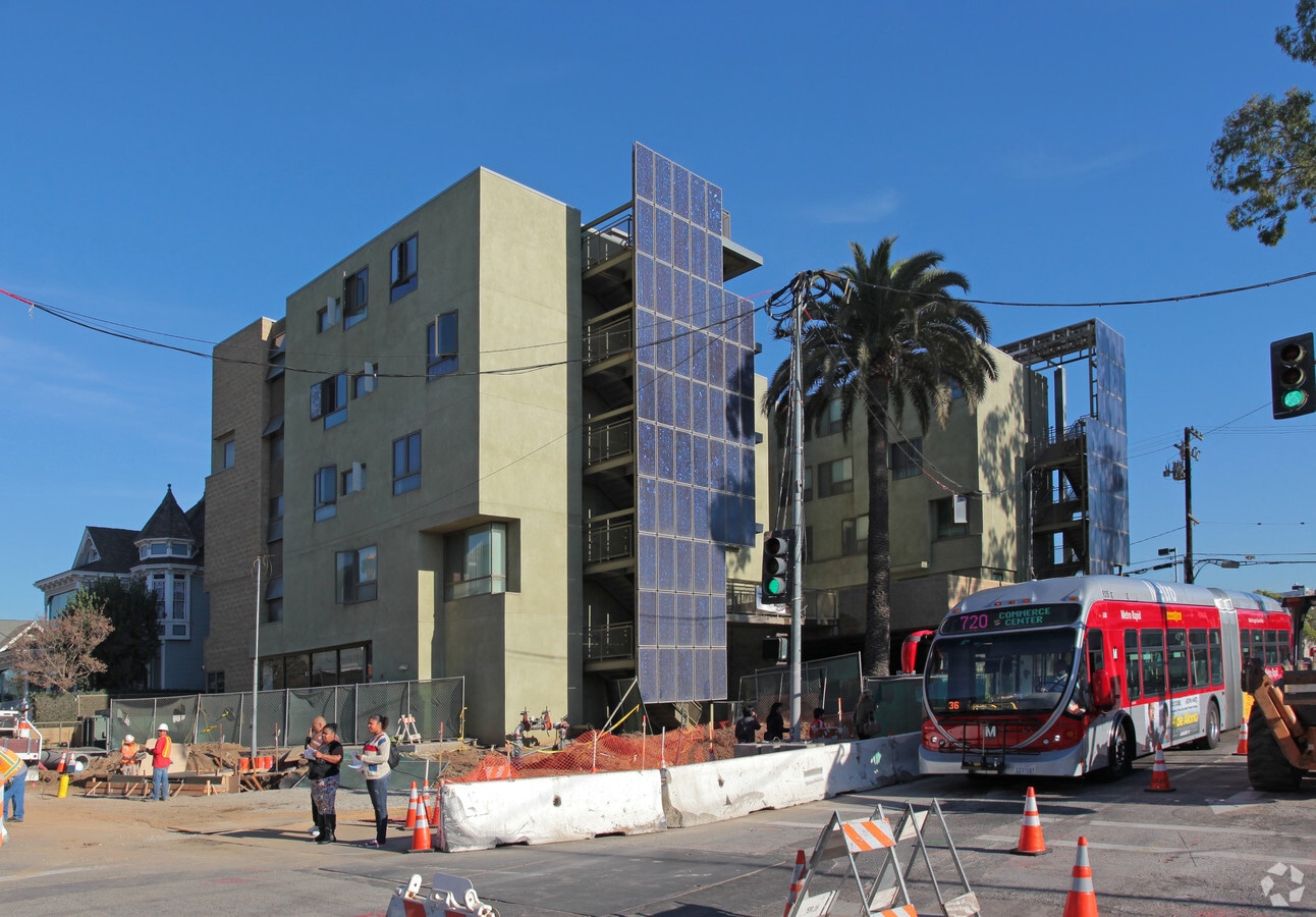 Photo - Colorado Court Apartments