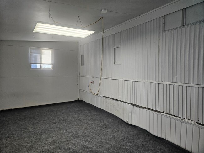 Photo - 121 Teakwood St