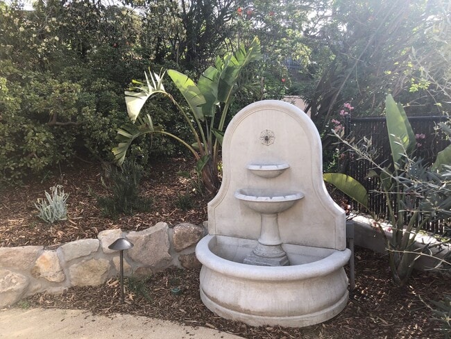 Photo - 433 APS Unidad B