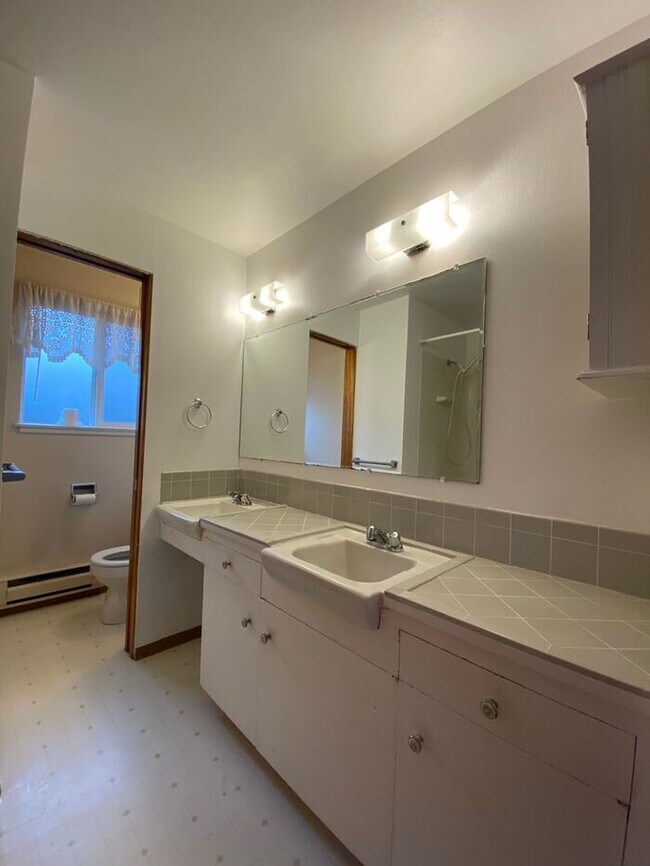 Photo - Nice 3 Bedroom Rambler in North End Tacoma!