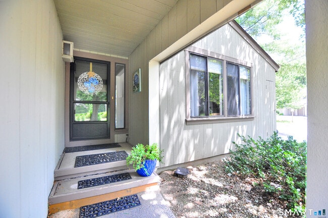 16 Applewood Ln Unit 16