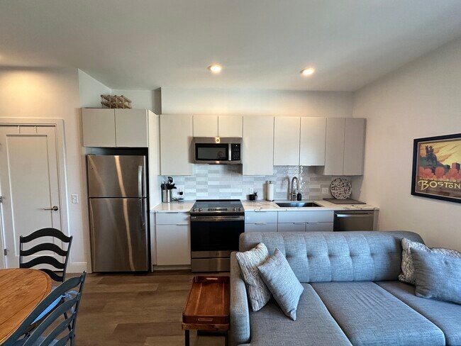 Photo - 951 Dorchester Ave