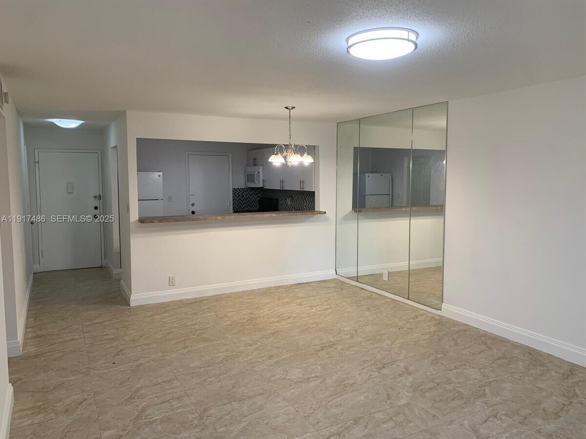 Photo - 4045 NW 16th St Unit 107