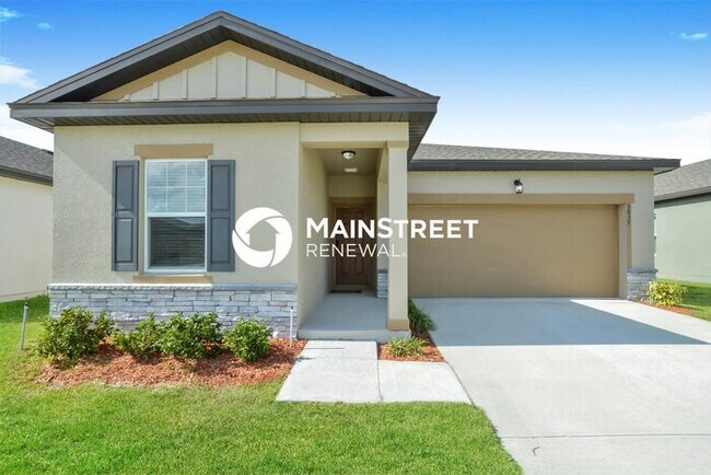 Building Photo - 3 Bedroom Pet-Friendly Home in St. Cloud, FL with Main Street Renewal